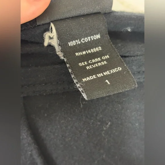 Torrid Vintage Rock and Roll Distressed V Neck Tee in Size 1 - Picture 3 of 7